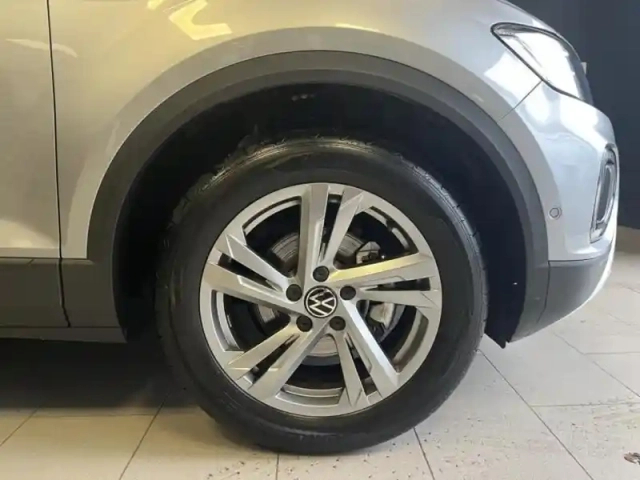Volkswagen T-Roc 1.5 tsi evo2 150ch vw edition dsg7 — photo 9