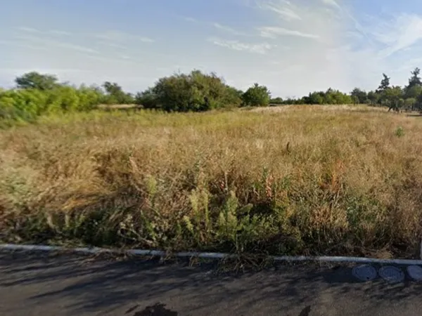 Terrain 1470 m²