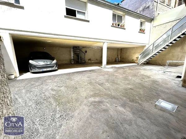 Bien immobilier de rendement Vente Cambrai  242m² 400000€