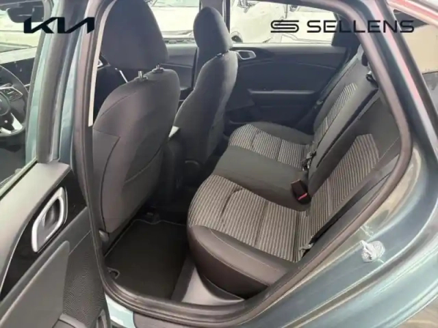Kia Ceed 1.5 t-gdi 140ch active dct7 my25 — photo 12