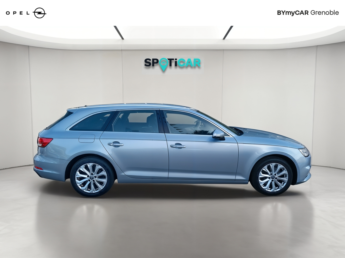 Audi A4 Avant 35 TFSI 150 — photo 6