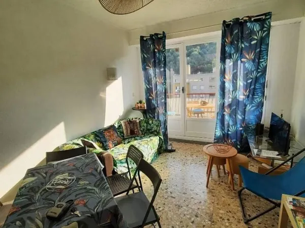 Chambre dans appartement en colocation à Nice