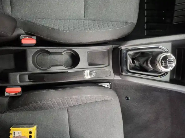 Renault Clio tce 90 — photo 31