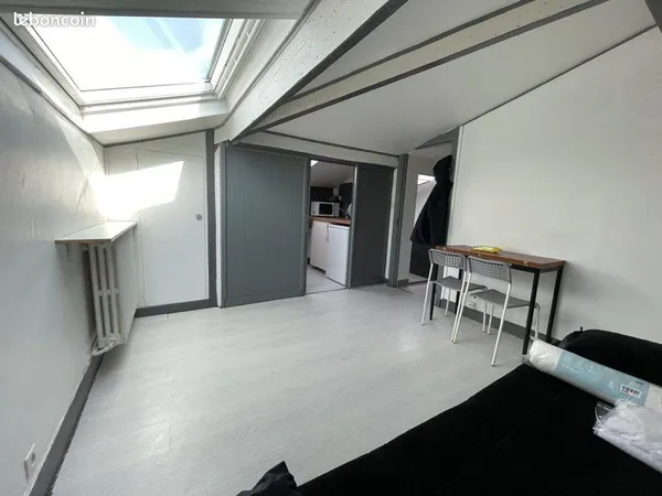 Studio meublé à louer