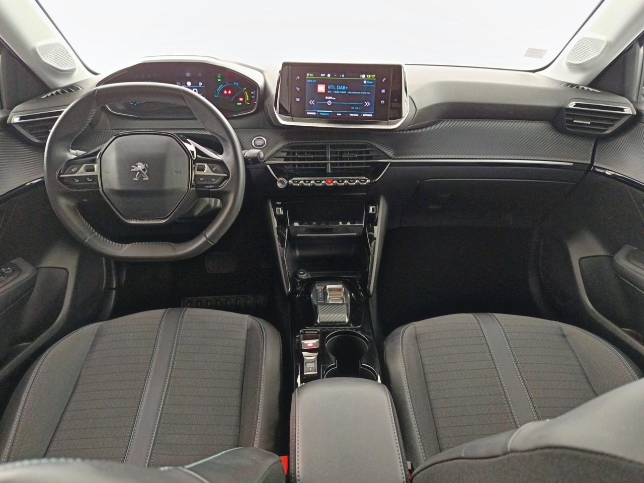 Peugeot 208 electrique 50 kwh 136ch allure — photo 8