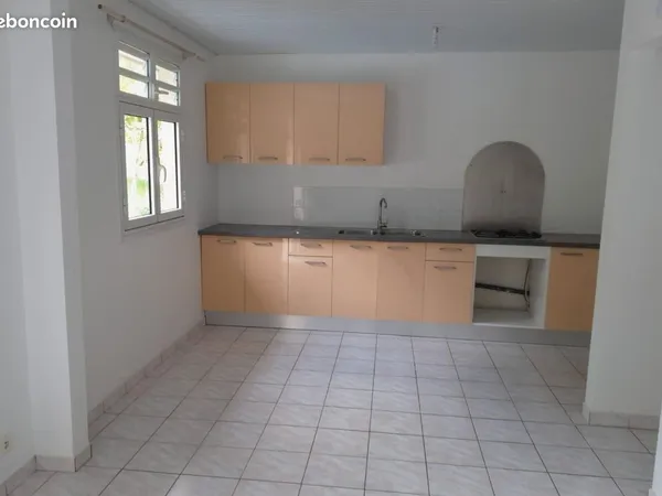 Location F3 au Gros-Morne 650 hors charges