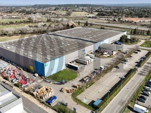 Entrepôt 16948 m²