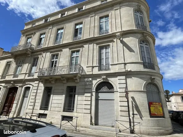 Bureaux 410 m² Nîmes