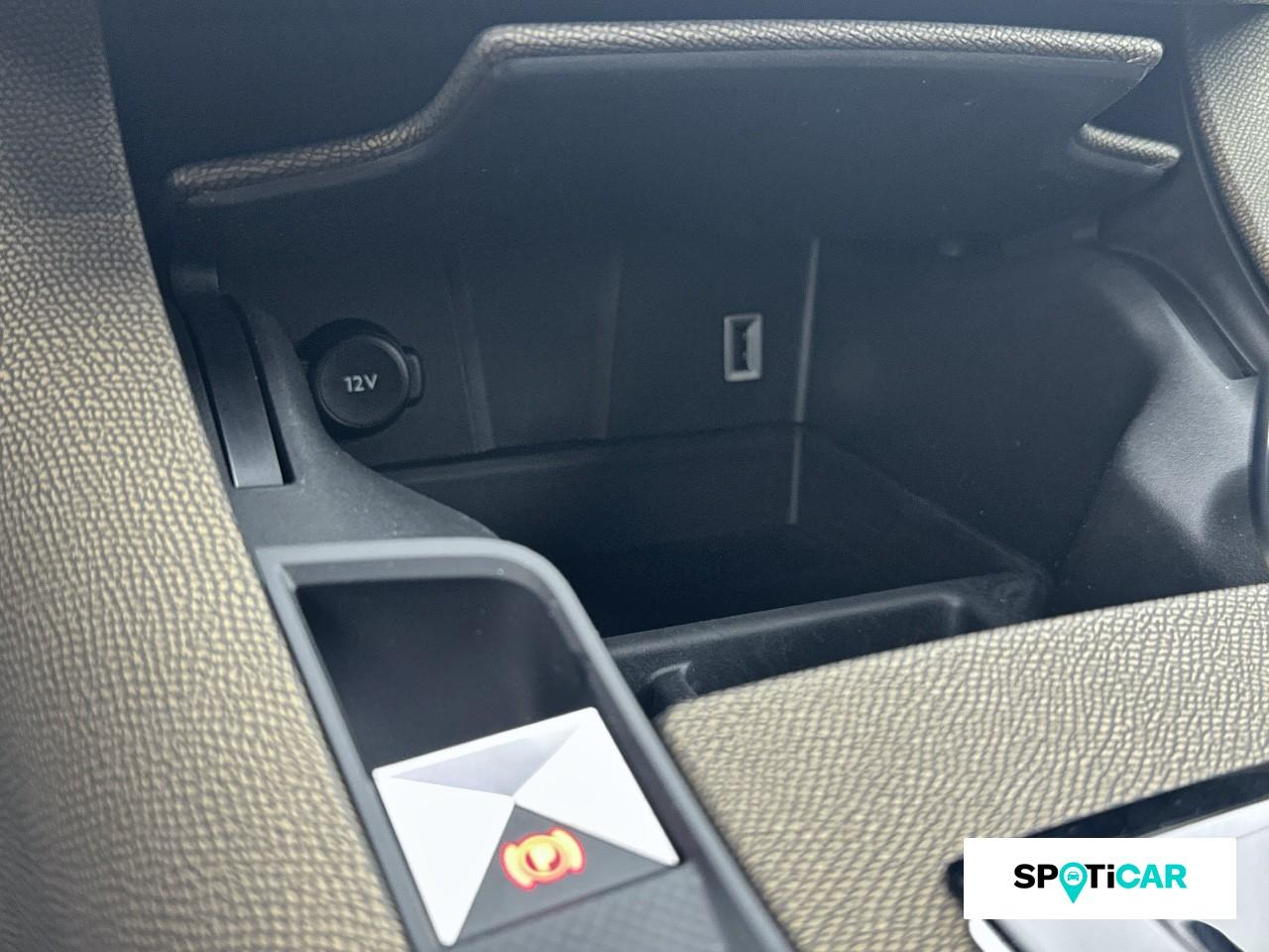 Ds Ds 7 crossback e-tense 225ch business — photo 16