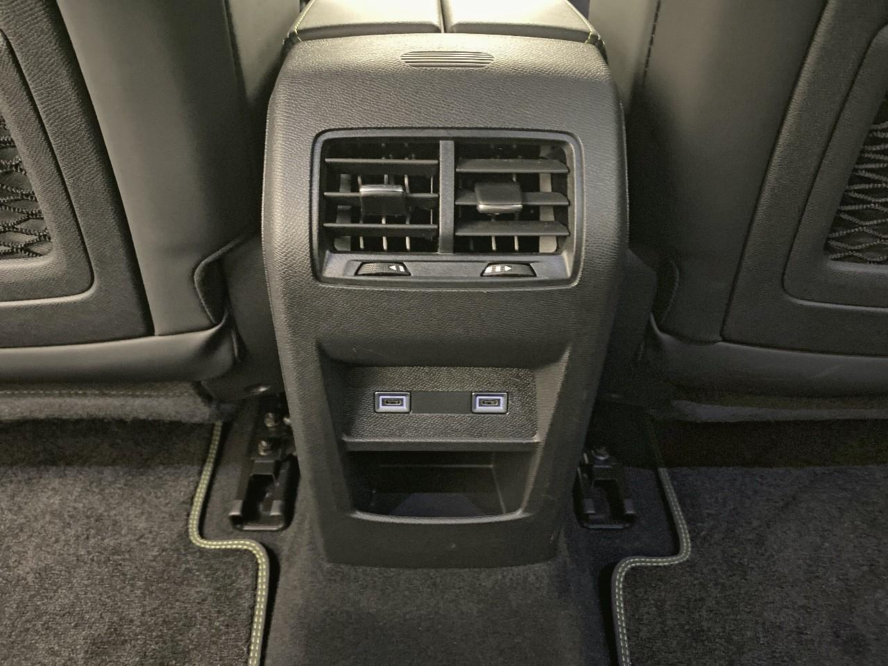 Peugeot 408 hybrid 136 e-dcs6 gt — photo 23