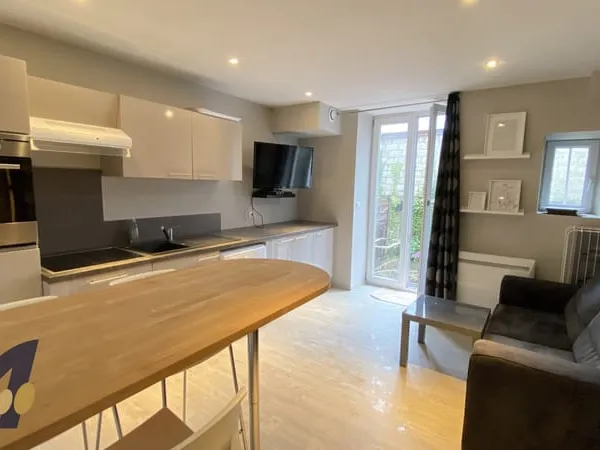 À LOUER À BELFORT JOLI T2 MEUBLÉ de 34m2 AVEC TERRASSE PRI