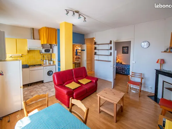 Grand appartement F2 meublé TBE Saint Quentin centre