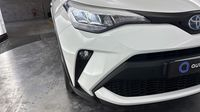 Toyota C-Hr 122h Edition 2WD E-CVT MY22 — photo 17