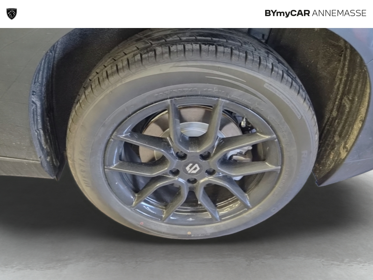 Leapmotor C10 REEV 28.4 kWh - 158 kW — photo 15