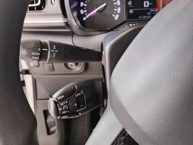 Citroën C3 puretech 83 s&amp;s bvm5 shine — photo 17