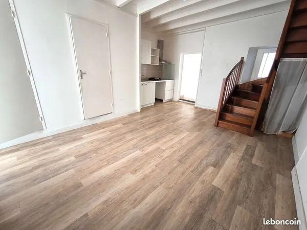 Saint pere en retz - centre ville - maison 91 m² avec jardin