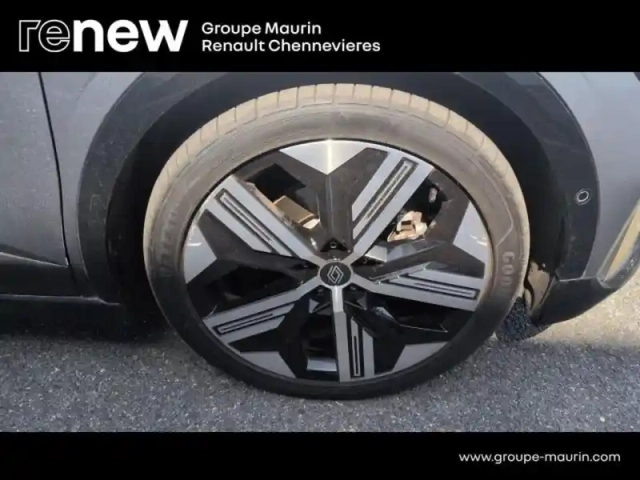 Renault Megane e-tech electric ev60 220ch iconic super charge -b — photo 11