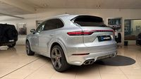 Porsche Cayenne 4.0 V8 680ch Turbo S E-Hybrid — photo 7