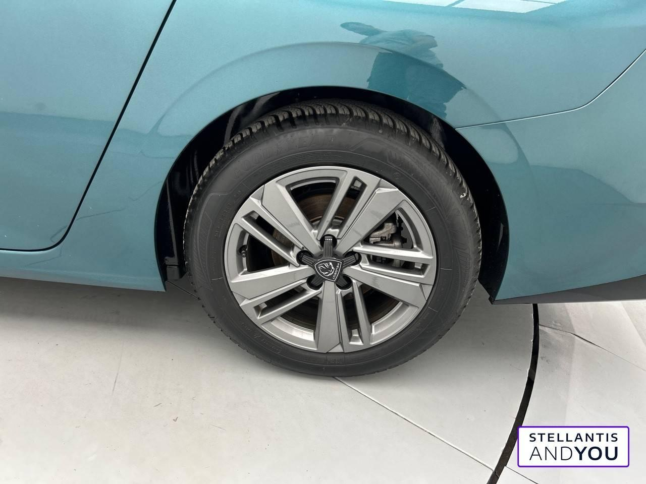 Peugeot 308 sw bluehdi 130ch s&s eat8 allure — photo 16