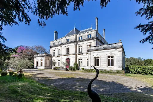 Château 17 pièces 831 m²