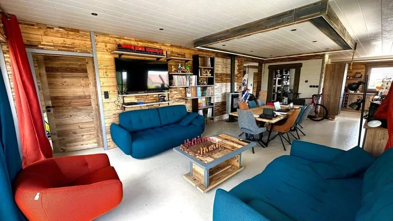Photo 3