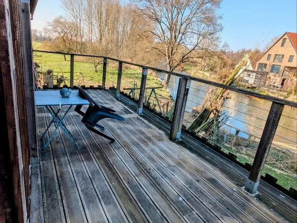 Appartement en bord de rivière