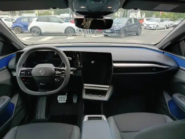 Renault Megane e-tech 220 ch autonomie confort — photo 10
