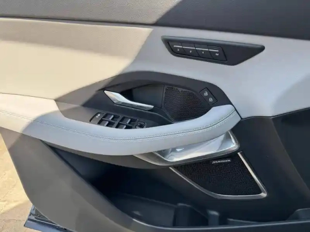 Jaguar E-Pace p270e ch phev awd bva — photo 12