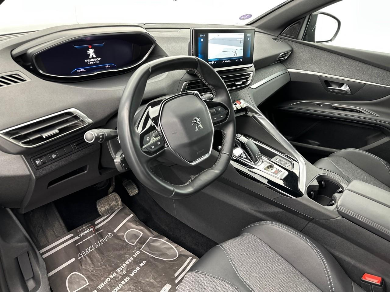 Peugeot 3008 puretech 130ch s&s eat8 allure pack — photo 8