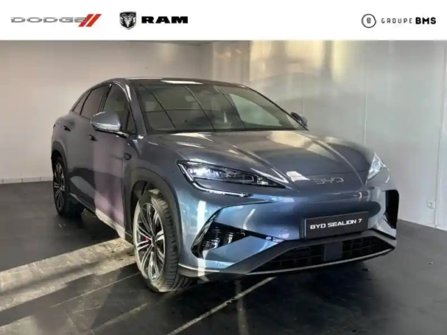 Byd Sealion 7 530ch - 91,3 kwh excellence awd — photo 1