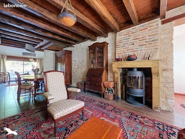Maison 8 pièces 215 m²