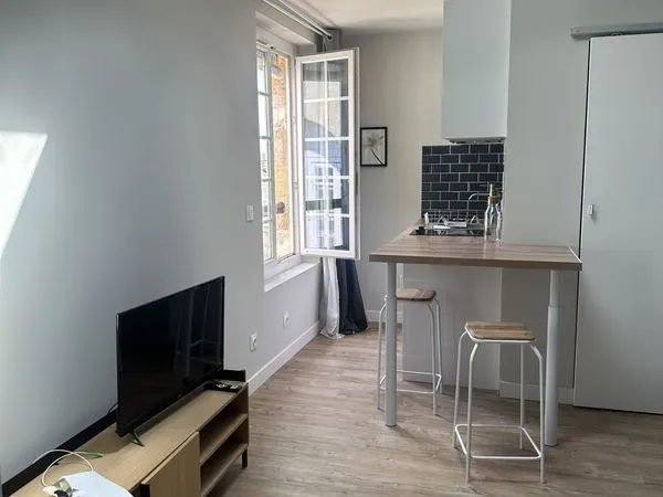 Studio 1 pièce 19 m²