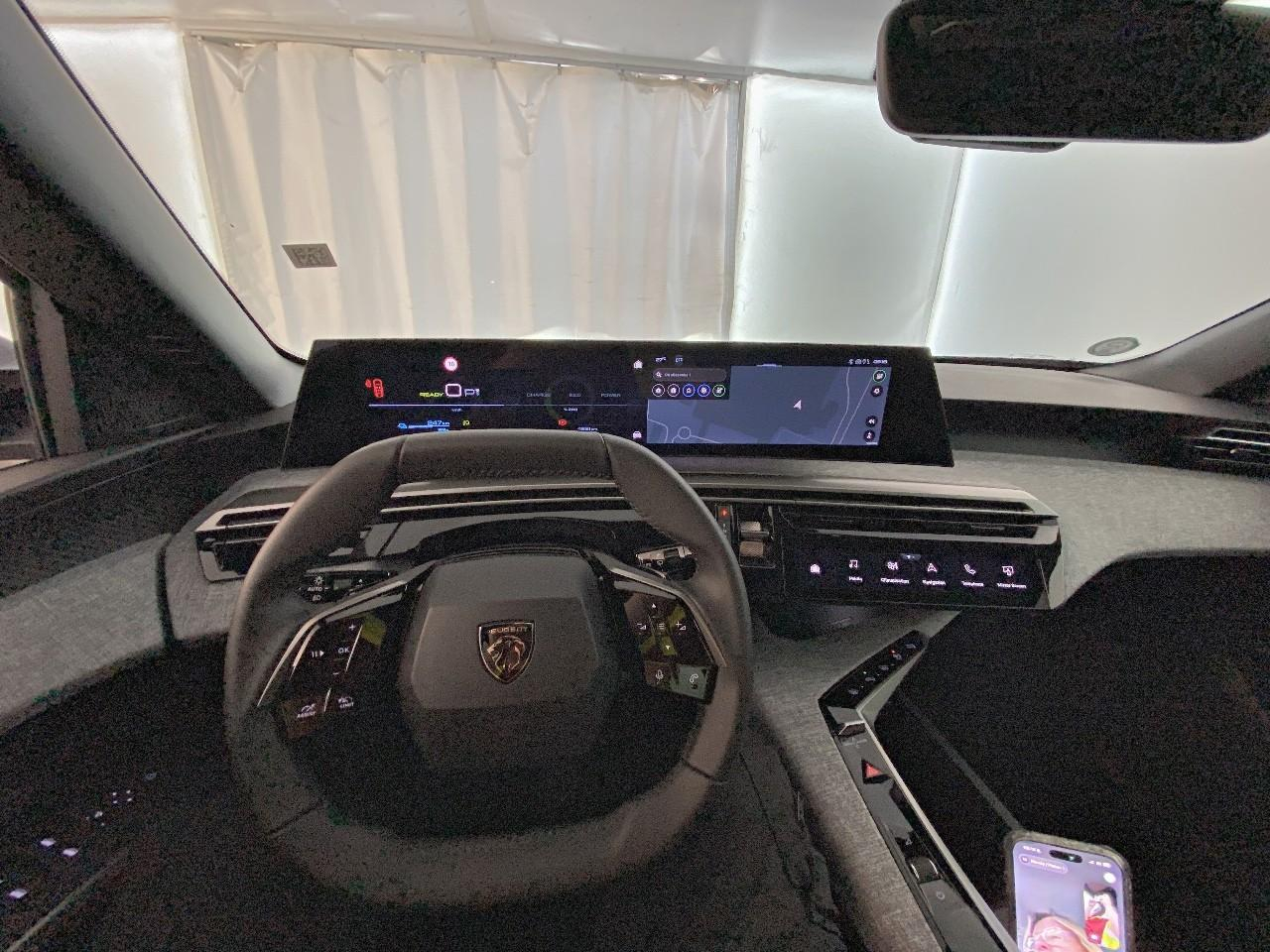 Peugeot 3008 electrique 210 ch 73 kwh allure — photo 12