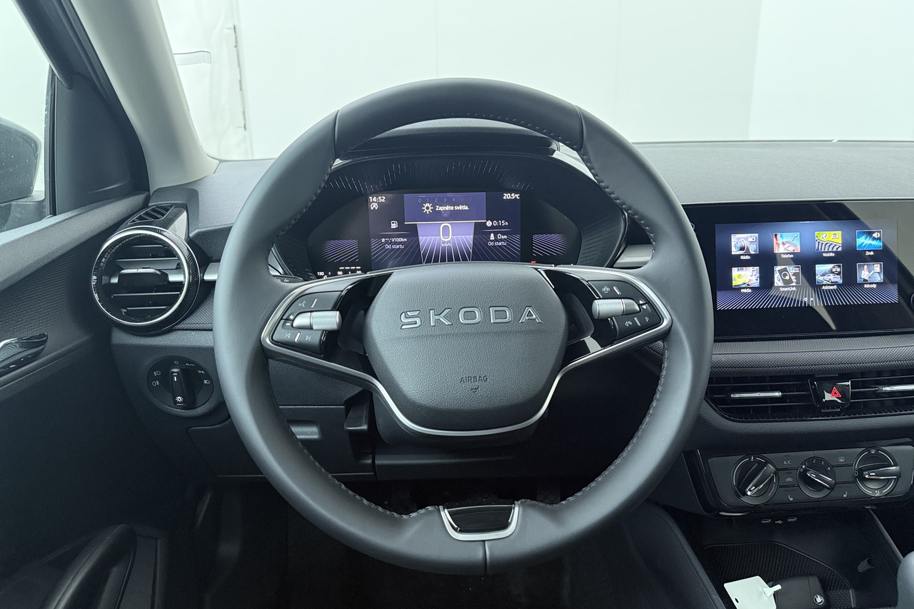 Skoda Fabia — photo 10