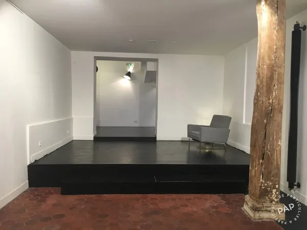 Local commercial 1 pièce 65 m²