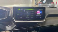 Peugeot 2008 1.2 PureTech 130ch S&S GT EAT8 — photo 18