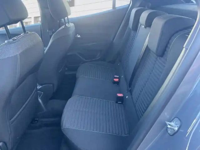 Peugeot 2008 puretech 100 s&amp;s bvm6 — photo 10
