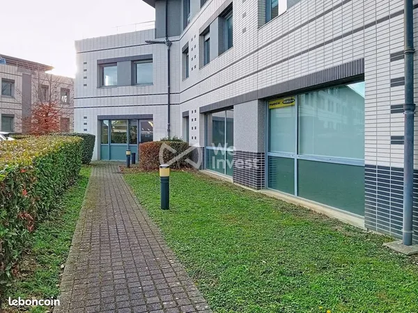 Bureaux 400 m² Magny-le-Hongre