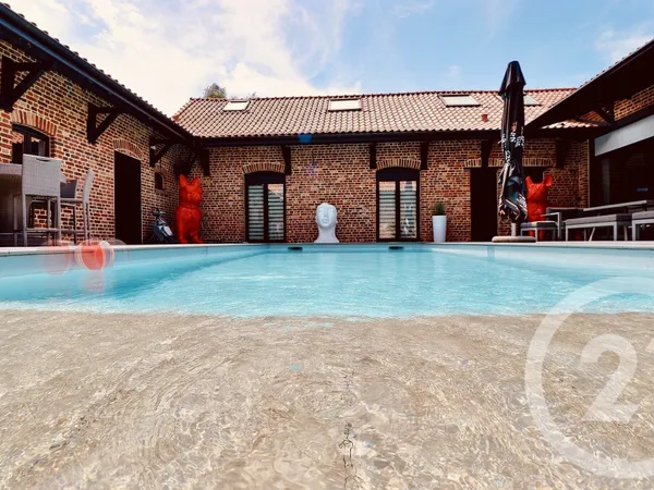 Maison 8 pièces 355 m²