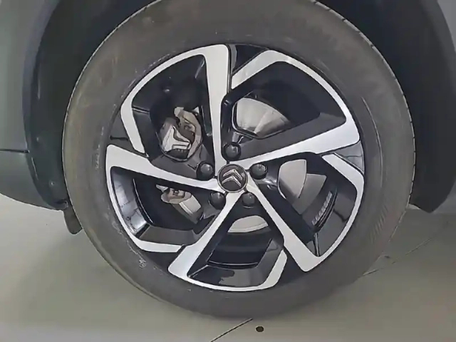 Citroën C5 Aircross bluehdi 130 s&amp;s eat8 — photo 13