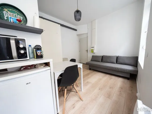 À louer studio meublé