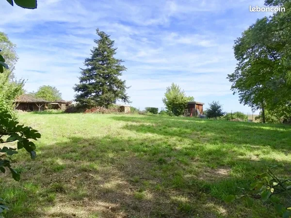 Vente | Terrain constructible | 2370 m² | Ségoufielle | Expo Sud