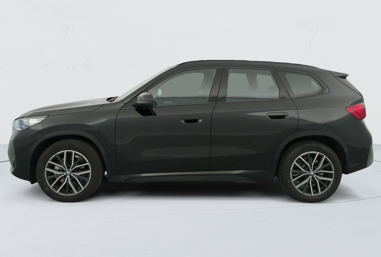 BMW X1 — photo 2