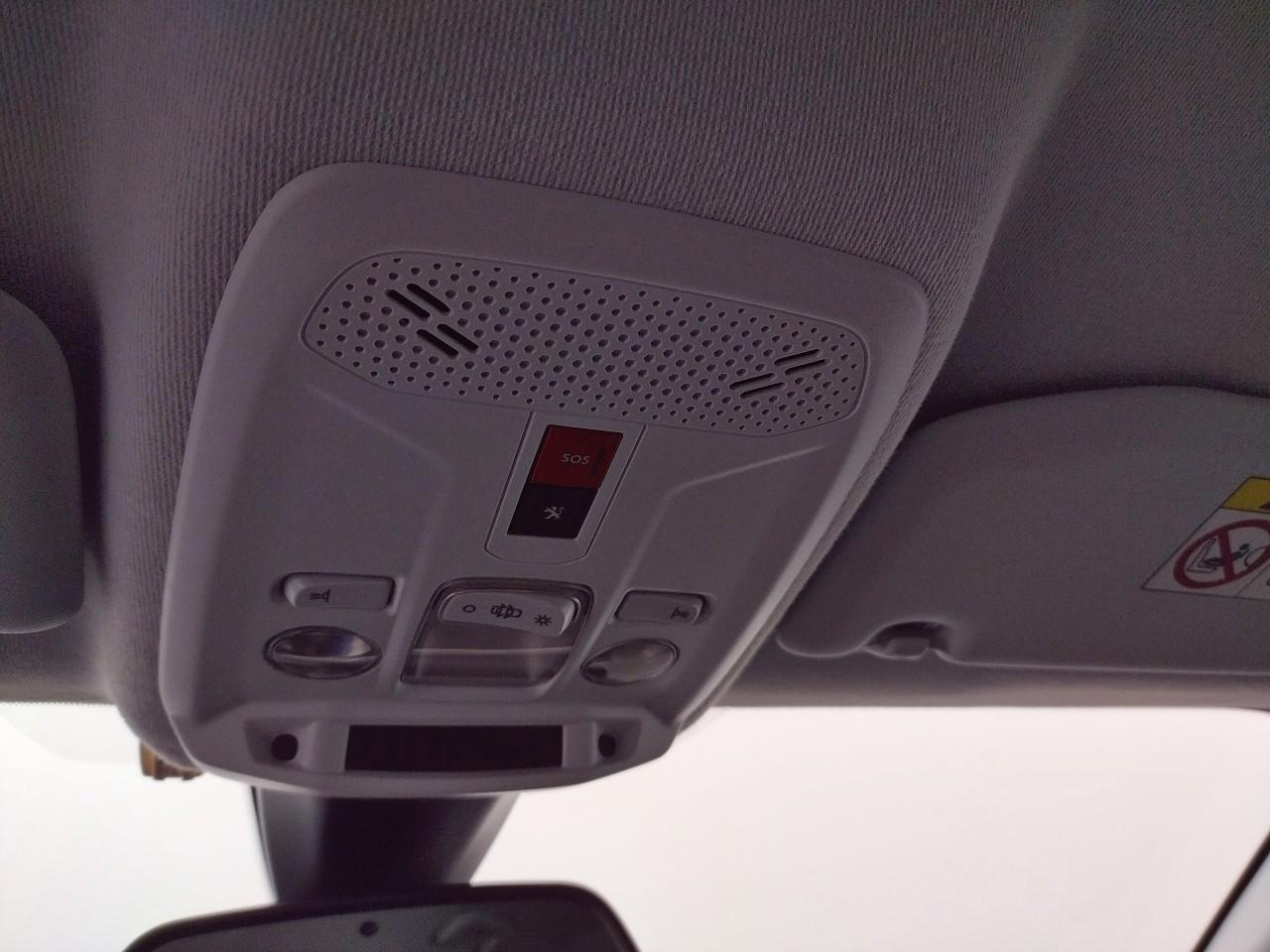 Peugeot 208 puretech 100 s&s bvm6 roadtrip — photo 20