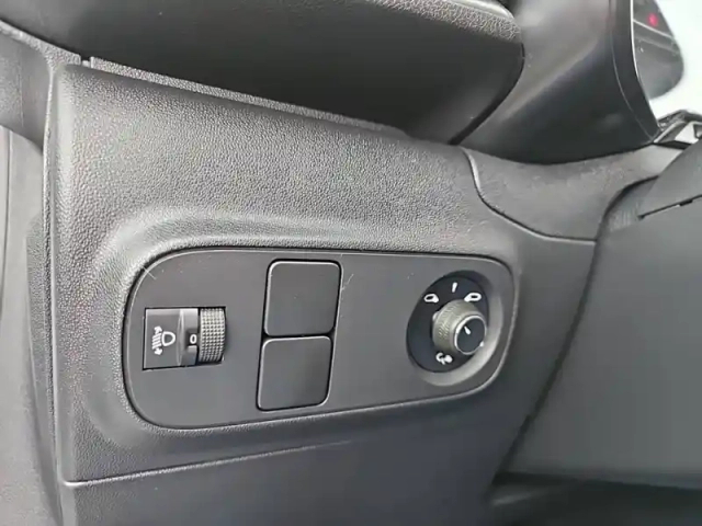 Citroën C3 puretech 83 s&amp;s bvm5 — photo 21