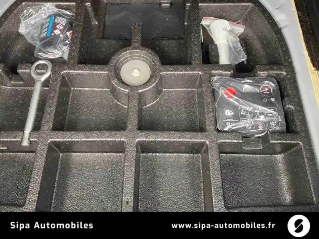 Jeep Renegade 1.5 turbo t4 130 ch bvr7 e-hybrid — photo 101