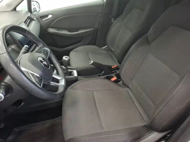 Renault Clio blue dci 85 — photo 10