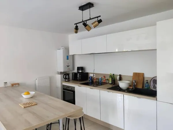 Appartement 1 pièce 96 m²