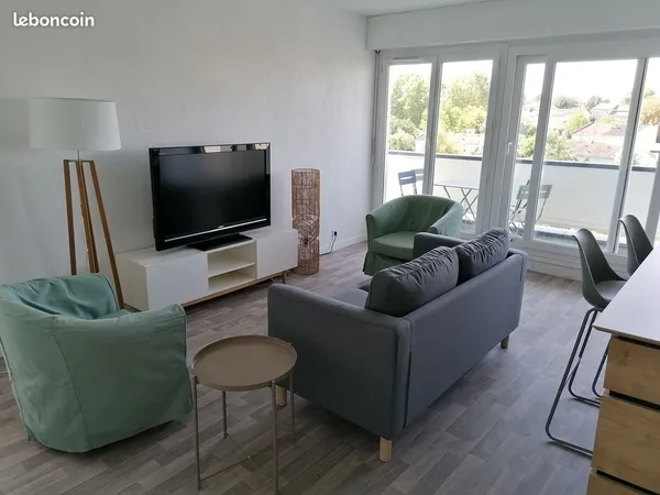 Colocation Lormont, Chambre 11m2 avec Balcon