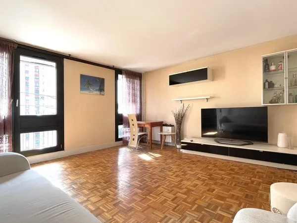 Appartement familial au bord du lac de Créteil